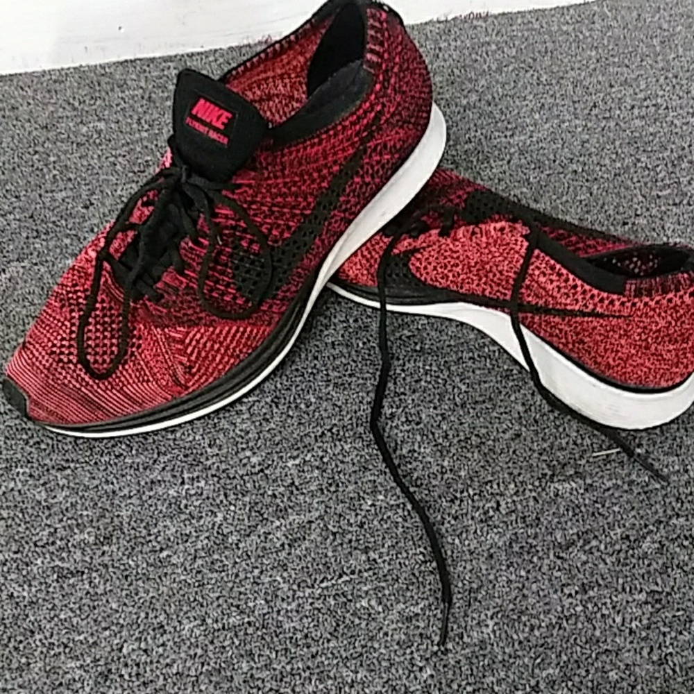Nike flyknit racer